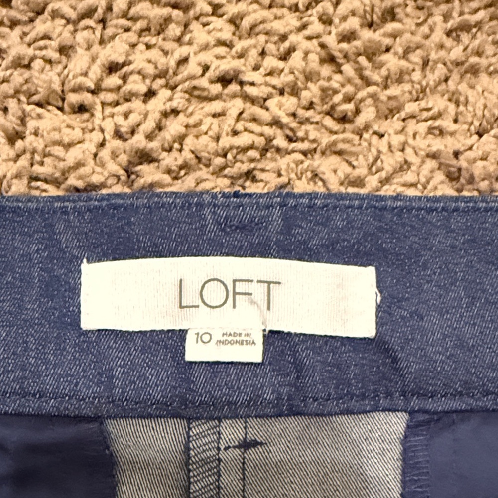 ⚡️NWOT⚡️LOFT High Waist Navy Blue Riviera Shorts - Picture 2 of 6